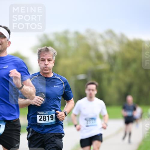 07.04.2024 - 43. Internationalen Wilhelmsburger Insellauf Dr. Thomas Lammeyer http://msf.ph/oto/6046285 07.04.2024 11:06:50 Laufen 43, 2819 meine-sportfotos.de