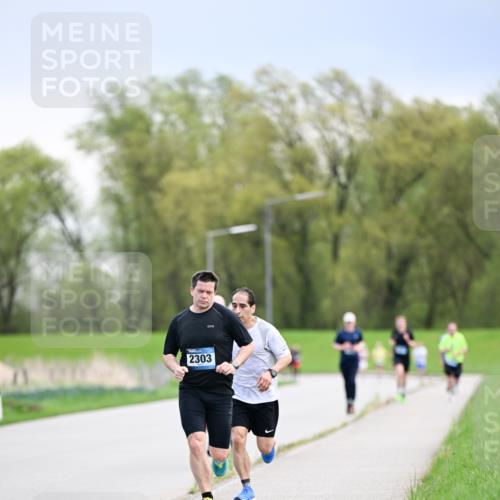 07.04.2024 - 43. Internationalen Wilhelmsburger Insellauf Dr. Thomas Lammeyer http://msf.ph/oto/6046374 07.04.2024 11:07:07 Laufen 2303 meine-sportfotos.de