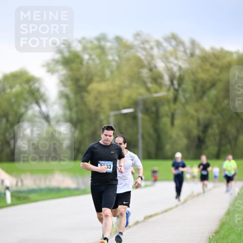 07.04.2024 - 43. Internationalen Wilhelmsburger Insellauf Dr. Thomas Lammeyer http://msf.ph/oto/6046378 07.04.2024 11:07:07 Laufen 33 meine-sportfotos.de