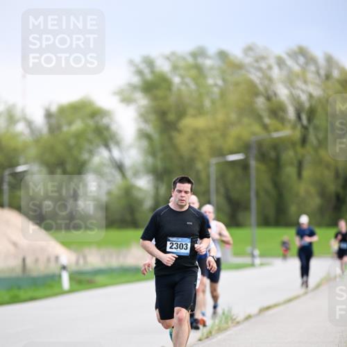 07.04.2024 - 43. Internationalen Wilhelmsburger Insellauf Dr. Thomas Lammeyer http://msf.ph/oto/6046391 07.04.2024 11:07:08 Laufen 2303, 77 meine-sportfotos.de