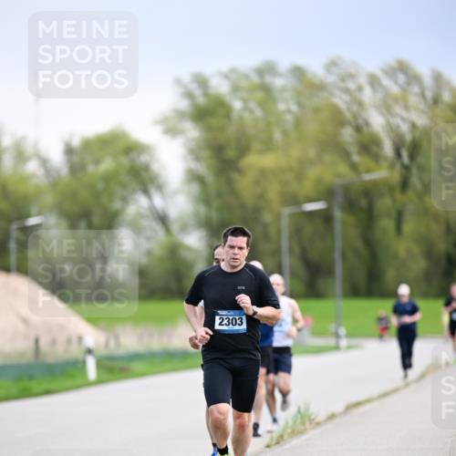 07.04.2024 - 43. Internationalen Wilhelmsburger Insellauf Dr. Thomas Lammeyer http://msf.ph/oto/6046393 07.04.2024 11:07:08 Laufen 2303 meine-sportfotos.de