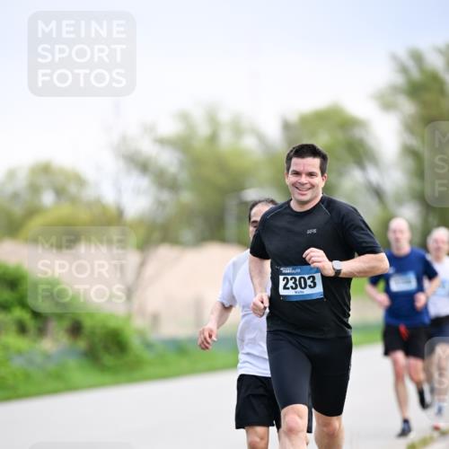 07.04.2024 - 43. Internationalen Wilhelmsburger Insellauf Dr. Thomas Lammeyer http://msf.ph/oto/6046428 07.04.2024 11:07:10 Laufen 2303 meine-sportfotos.de