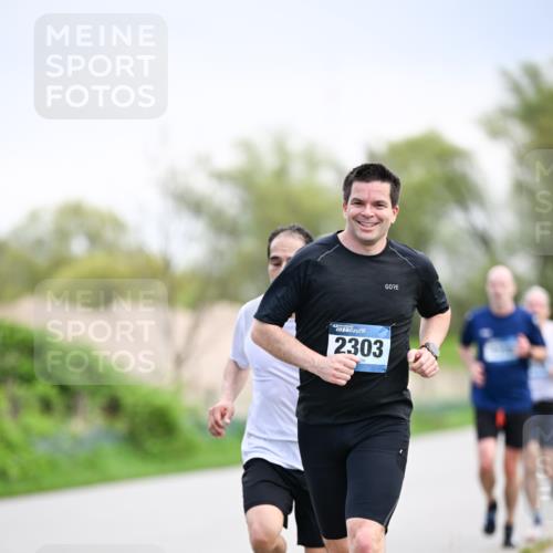 07.04.2024 - 43. Internationalen Wilhelmsburger Insellauf Dr. Thomas Lammeyer http://msf.ph/oto/6046434 07.04.2024 11:07:10 Laufen 2303 meine-sportfotos.de