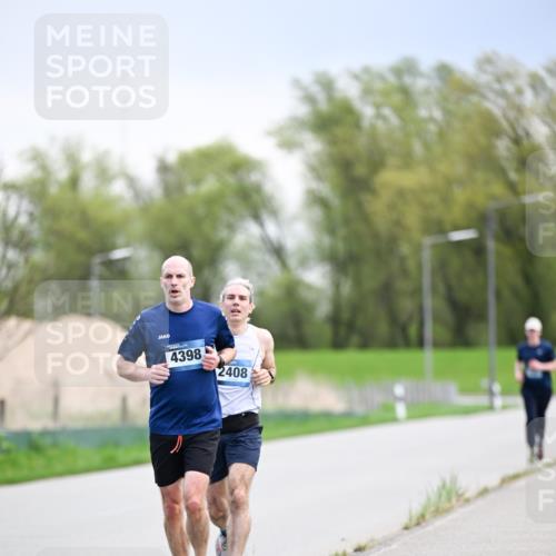 07.04.2024 - 43. Internationalen Wilhelmsburger Insellauf Dr. Thomas Lammeyer http://msf.ph/oto/6046436 07.04.2024 11:07:12 Laufen 4398, 2408 meine-sportfotos.de
