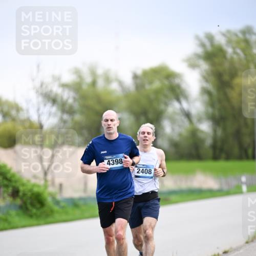 07.04.2024 - 43. Internationalen Wilhelmsburger Insellauf Dr. Thomas Lammeyer http://msf.ph/oto/6046446 07.04.2024 11:07:13 Laufen 4398, 2408 meine-sportfotos.de