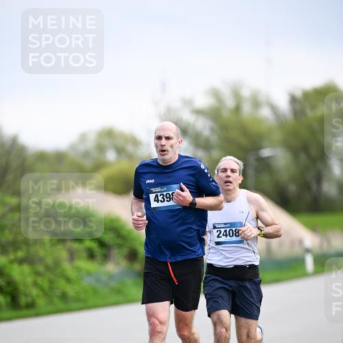 07.04.2024 - 43. Internationalen Wilhelmsburger Insellauf Dr. Thomas Lammeyer http://msf.ph/oto/6046462 07.04.2024 11:07:14 Laufen 4398, 2408 meine-sportfotos.de