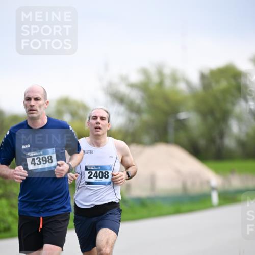 07.04.2024 - 43. Internationalen Wilhelmsburger Insellauf Dr. Thomas Lammeyer http://msf.ph/oto/6046469 07.04.2024 11:07:15 Laufen 4398, 2408 meine-sportfotos.de