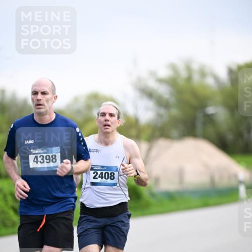 07.04.2024 - 43. Internationalen Wilhelmsburger Insellauf Dr. Thomas Lammeyer http://msf.ph/oto/6046473 07.04.2024 11:07:15 Laufen 4398, 2408 meine-sportfotos.de