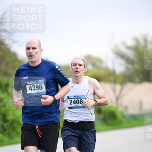 07.04.2024 - 43. Internationalen Wilhelmsburger Insellauf Dr. Thomas Lammeyer http://msf.ph/oto/6046477 07.04.2024 11:07:15 Laufen 4398, 2408 meine-sportfotos.de
