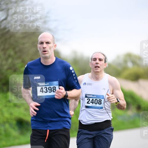 07.04.2024 - 43. Internationalen Wilhelmsburger Insellauf Dr. Thomas Lammeyer http://msf.ph/oto/6046483 07.04.2024 11:07:16 Laufen 4398, 2408 meine-sportfotos.de