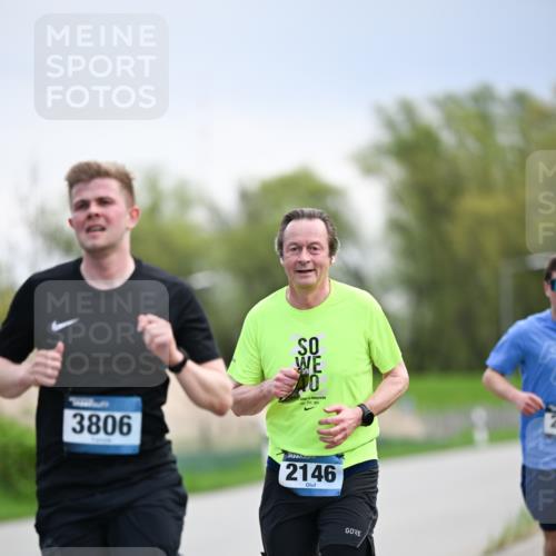 07.04.2024 - 43. Internationalen Wilhelmsburger Insellauf Dr. Thomas Lammeyer http://msf.ph/oto/6046511 07.04.2024 11:07:28 Laufen 105, 215, 421, 3806, 2146 meine-sportfotos.de