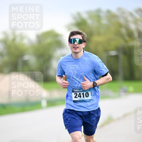 07.04.2024 - 43. Internationalen Wilhelmsburger Insellauf Dr. Thomas Lammeyer http://msf.ph/oto/6046531 07.04.2024 11:07:30 Laufen 2410 meine-sportfotos.de