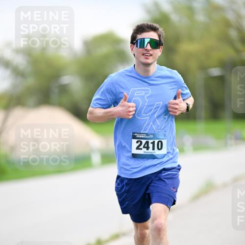 07.04.2024 - 43. Internationalen Wilhelmsburger Insellauf Dr. Thomas Lammeyer http://msf.ph/oto/6046535 07.04.2024 11:07:30 Laufen 2410 meine-sportfotos.de