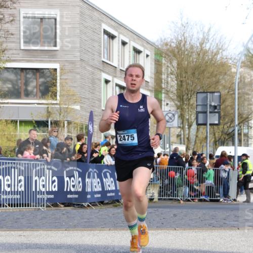 07.04.2024 - 43. Internationalen Wilhelmsburger Insellauf Strokosch-Dieckow http://msf.ph/oto/6046539 07.04.2024 11:21:13 Ziel 2475, 3254 meine-sportfotos.de