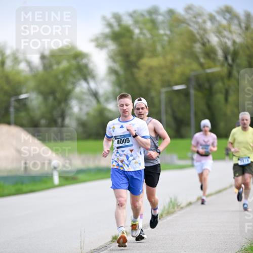 07.04.2024 - 43. Internationalen Wilhelmsburger Insellauf Dr. Thomas Lammeyer http://msf.ph/oto/6046548 07.04.2024 11:07:51 Laufen 4005, 7410 meine-sportfotos.de