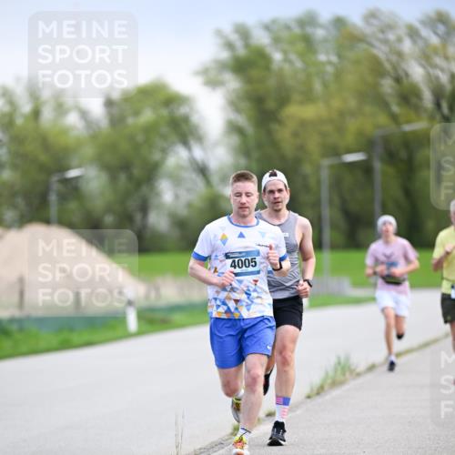 07.04.2024 - 43. Internationalen Wilhelmsburger Insellauf Dr. Thomas Lammeyer http://msf.ph/oto/6046555 07.04.2024 11:07:51 Laufen 4005 meine-sportfotos.de