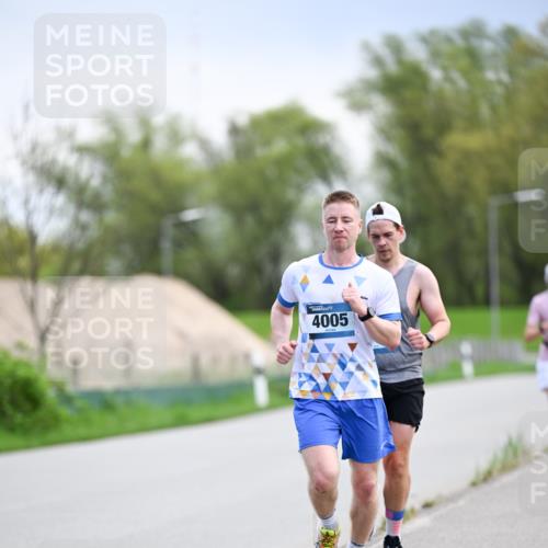 07.04.2024 - 43. Internationalen Wilhelmsburger Insellauf Dr. Thomas Lammeyer http://msf.ph/oto/6046568 07.04.2024 11:07:52 Laufen 4005 meine-sportfotos.de