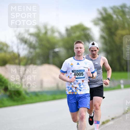 07.04.2024 - 43. Internationalen Wilhelmsburger Insellauf Dr. Thomas Lammeyer http://msf.ph/oto/6046576 07.04.2024 11:07:53 Laufen 4005 meine-sportfotos.de