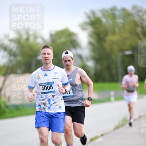 07.04.2024 - 43. Internationalen Wilhelmsburger Insellauf Dr. Thomas Lammeyer http://msf.ph/oto/6046582 07.04.2024 11:07:53 Laufen 4005 meine-sportfotos.de