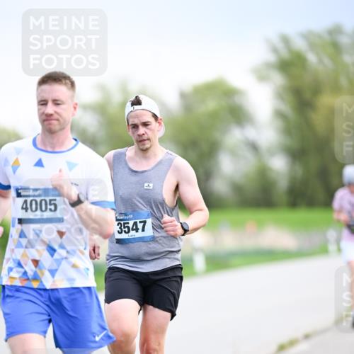 07.04.2024 - 43. Internationalen Wilhelmsburger Insellauf Dr. Thomas Lammeyer http://msf.ph/oto/6046595 07.04.2024 11:07:54 Laufen 4005, 3547 meine-sportfotos.de