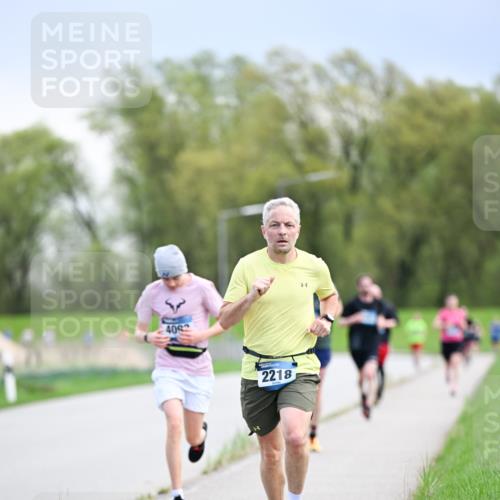 07.04.2024 - 43. Internationalen Wilhelmsburger Insellauf Dr. Thomas Lammeyer http://msf.ph/oto/6046608 07.04.2024 11:07:56 Laufen 4082, 2218 meine-sportfotos.de