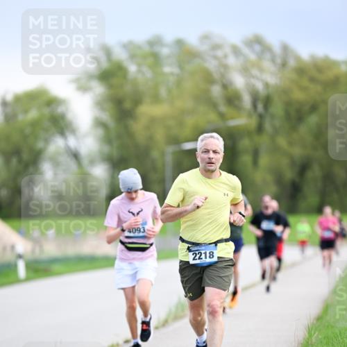 07.04.2024 - 43. Internationalen Wilhelmsburger Insellauf Dr. Thomas Lammeyer http://msf.ph/oto/6046610 07.04.2024 11:07:56 Laufen 4093, 2218 meine-sportfotos.de