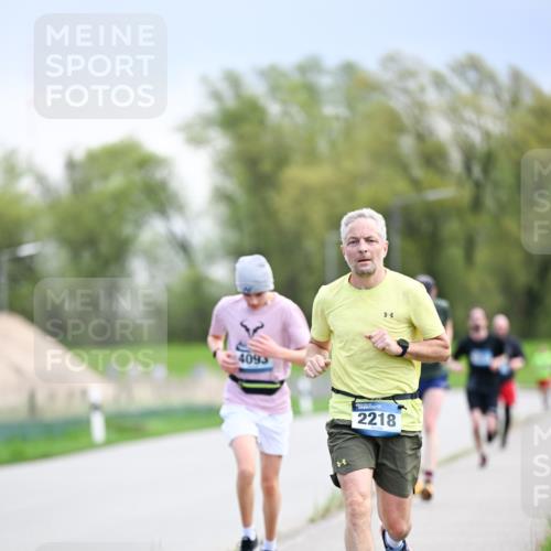 07.04.2024 - 43. Internationalen Wilhelmsburger Insellauf Dr. Thomas Lammeyer http://msf.ph/oto/6046616 07.04.2024 11:07:56 Laufen 4093, 2218 meine-sportfotos.de