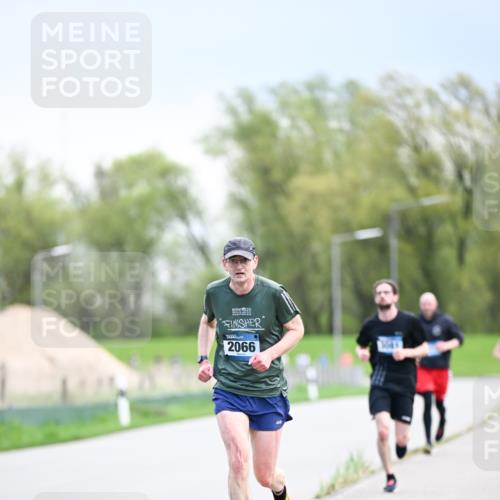 07.04.2024 - 43. Internationalen Wilhelmsburger Insellauf Dr. Thomas Lammeyer http://msf.ph/oto/6046631 07.04.2024 11:08:01 Laufen 20, 22, 2066 meine-sportfotos.de