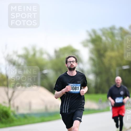 07.04.2024 - 43. Internationalen Wilhelmsburger Insellauf Dr. Thomas Lammeyer http://msf.ph/oto/6046687 07.04.2024 11:08:05 Laufen 3081 meine-sportfotos.de