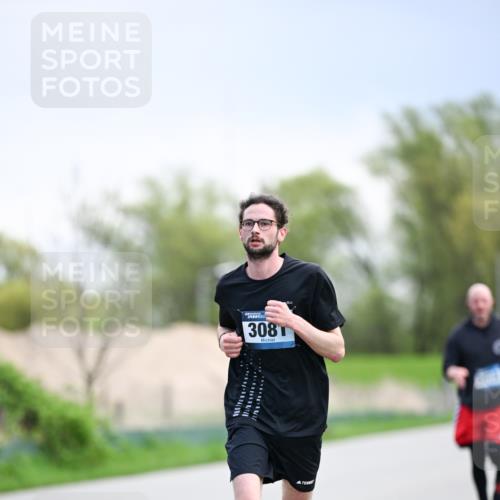 07.04.2024 - 43. Internationalen Wilhelmsburger Insellauf Dr. Thomas Lammeyer http://msf.ph/oto/6046695 07.04.2024 11:08:06 Laufen 308 meine-sportfotos.de