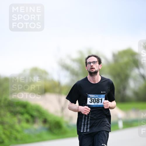 07.04.2024 - 43. Internationalen Wilhelmsburger Insellauf Dr. Thomas Lammeyer http://msf.ph/oto/6046703 07.04.2024 11:08:06 Laufen 3081 meine-sportfotos.de