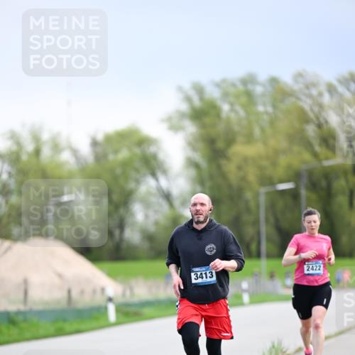 07.04.2024 - 43. Internationalen Wilhelmsburger Insellauf Dr. Thomas Lammeyer http://msf.ph/oto/6046706 07.04.2024 11:08:07 Laufen 3413, 2422 meine-sportfotos.de