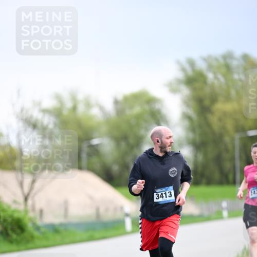 07.04.2024 - 43. Internationalen Wilhelmsburger Insellauf Dr. Thomas Lammeyer http://msf.ph/oto/6046722 07.04.2024 11:08:08 Laufen 3413, 242 meine-sportfotos.de