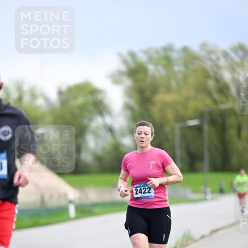 07.04.2024 - 43. Internationalen Wilhelmsburger Insellauf Dr. Thomas Lammeyer http://msf.ph/oto/6046736 07.04.2024 11:08:11 Laufen 2422 meine-sportfotos.de