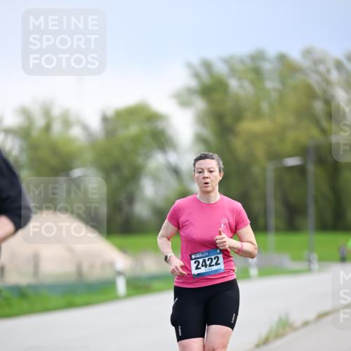 07.04.2024 - 43. Internationalen Wilhelmsburger Insellauf Dr. Thomas Lammeyer http://msf.ph/oto/6046742 07.04.2024 11:08:11 Laufen 2422 meine-sportfotos.de