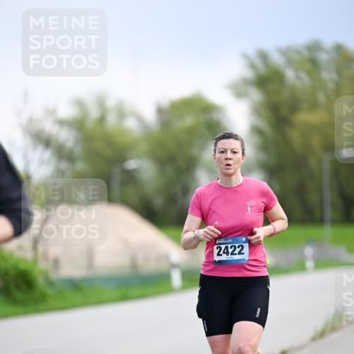 07.04.2024 - 43. Internationalen Wilhelmsburger Insellauf Dr. Thomas Lammeyer http://msf.ph/oto/6046748 07.04.2024 11:08:11 Laufen 2422 meine-sportfotos.de