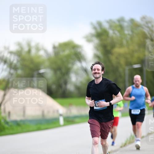 07.04.2024 - 43. Internationalen Wilhelmsburger Insellauf Dr. Thomas Lammeyer http://msf.ph/oto/6046775 07.04.2024 11:08:23 Laufen  meine-sportfotos.de