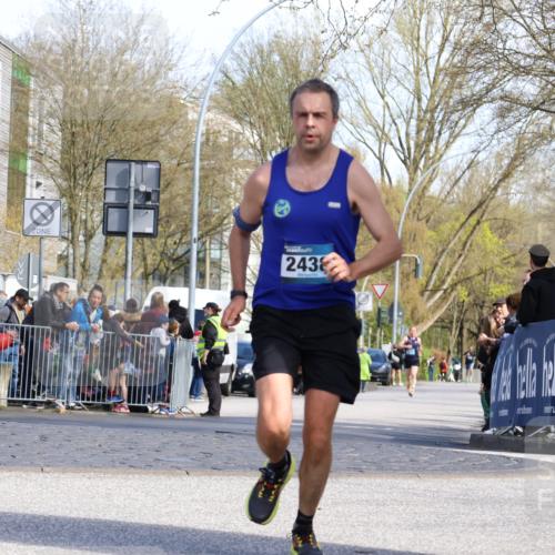 07.04.2024 - 43. Internationalen Wilhelmsburger Insellauf Strokosch-Dieckow http://msf.ph/oto/6046802 07.04.2024 11:20:57 Ziel 2438, 3950, 4359 meine-sportfotos.de