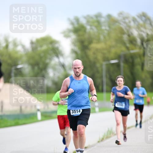 07.04.2024 - 43. Internationalen Wilhelmsburger Insellauf Dr. Thomas Lammeyer http://msf.ph/oto/6046804 07.04.2024 11:08:26 Laufen 3514 meine-sportfotos.de
