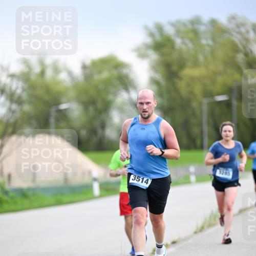 07.04.2024 - 43. Internationalen Wilhelmsburger Insellauf Dr. Thomas Lammeyer http://msf.ph/oto/6046810 07.04.2024 11:08:26 Laufen 3514 meine-sportfotos.de