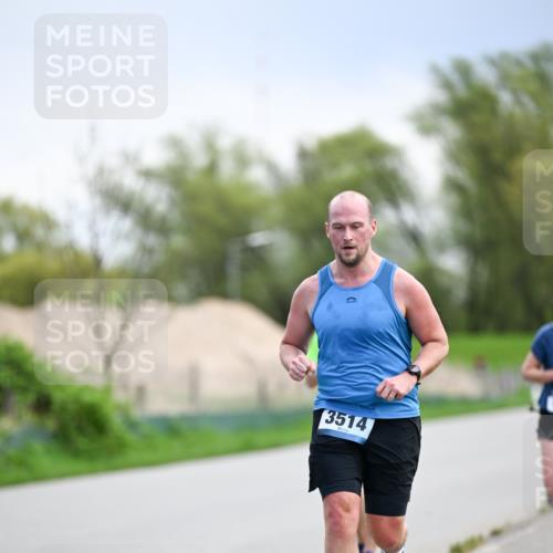 07.04.2024 - 43. Internationalen Wilhelmsburger Insellauf Dr. Thomas Lammeyer http://msf.ph/oto/6046823 07.04.2024 11:08:27 Laufen 3514 meine-sportfotos.de