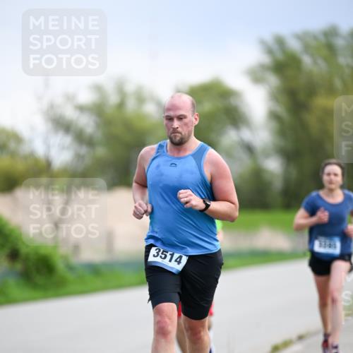 07.04.2024 - 43. Internationalen Wilhelmsburger Insellauf Dr. Thomas Lammeyer http://msf.ph/oto/6046831 07.04.2024 11:08:28 Laufen 3514 meine-sportfotos.de