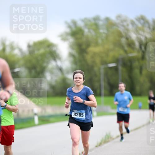 07.04.2024 - 43. Internationalen Wilhelmsburger Insellauf Dr. Thomas Lammeyer http://msf.ph/oto/6046837 07.04.2024 11:08:29 Laufen 3285 meine-sportfotos.de