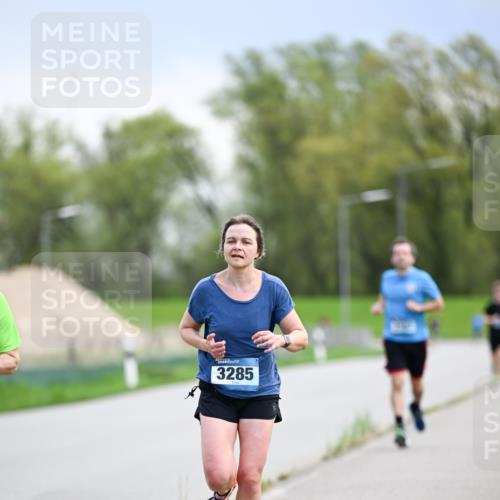 07.04.2024 - 43. Internationalen Wilhelmsburger Insellauf Dr. Thomas Lammeyer http://msf.ph/oto/6046844 07.04.2024 11:08:29 Laufen 3285 meine-sportfotos.de