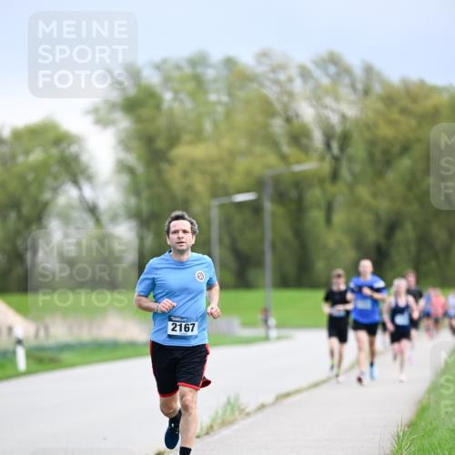 07.04.2024 - 43. Internationalen Wilhelmsburger Insellauf Dr. Thomas Lammeyer http://msf.ph/oto/6046862 07.04.2024 11:08:32 Laufen 2167 meine-sportfotos.de