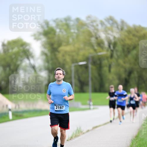 07.04.2024 - 43. Internationalen Wilhelmsburger Insellauf Dr. Thomas Lammeyer http://msf.ph/oto/6046864 07.04.2024 11:08:32 Laufen 2167 meine-sportfotos.de