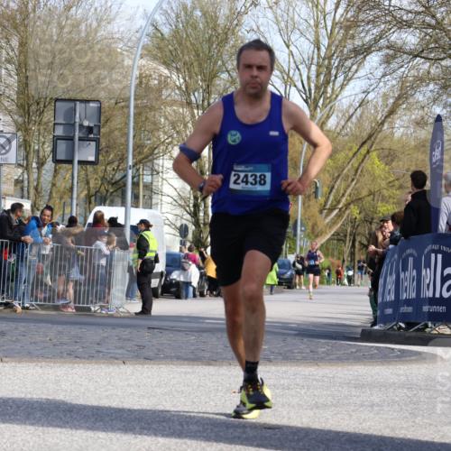 07.04.2024 - 43. Internationalen Wilhelmsburger Insellauf Strokosch-Dieckow http://msf.ph/oto/6046876 07.04.2024 11:20:57 Ziel 2438, 3950, 4359 meine-sportfotos.de