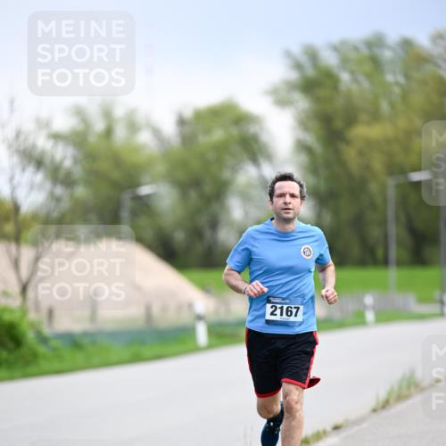 07.04.2024 - 43. Internationalen Wilhelmsburger Insellauf Dr. Thomas Lammeyer http://msf.ph/oto/6046884 07.04.2024 11:08:34 Laufen 2167 meine-sportfotos.de