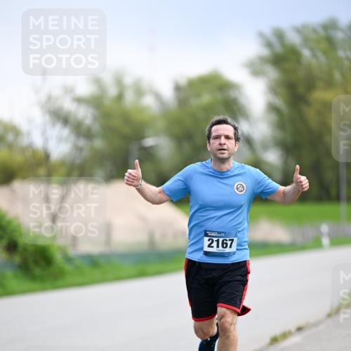 07.04.2024 - 43. Internationalen Wilhelmsburger Insellauf Dr. Thomas Lammeyer http://msf.ph/oto/6046894 07.04.2024 11:08:34 Laufen 2167 meine-sportfotos.de