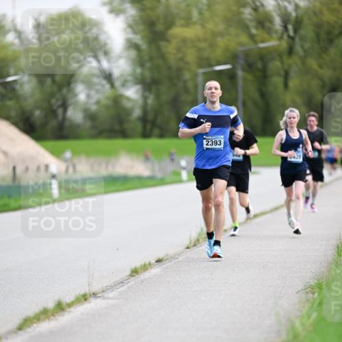 07.04.2024 - 43. Internationalen Wilhelmsburger Insellauf Dr. Thomas Lammeyer http://msf.ph/oto/6046916 07.04.2024 11:08:39 Laufen 2393 meine-sportfotos.de